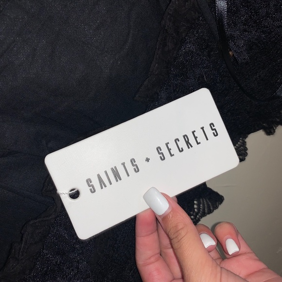 Lace ruffle cropped tank - Picture 3 of 4